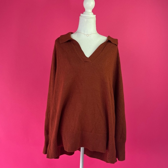 Ava & Viv Sweaters - NWT Rust Long Sleeve V-Neck Sweater - Ava & Viv